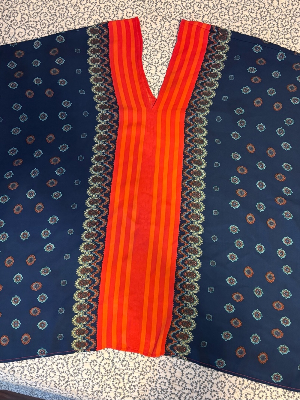 SIGNATURE STUDIO Swimsuit Coverup